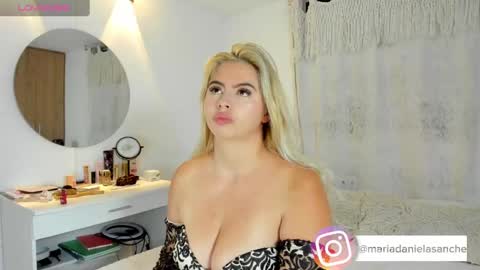 mariadanielasanchez online show from September 25, 1:59 am