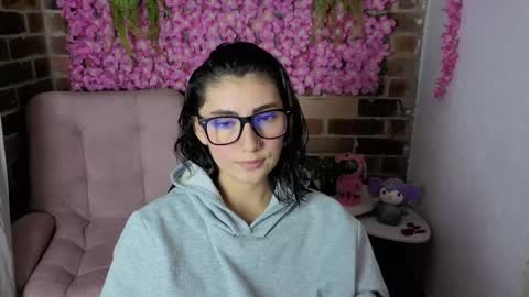 Maria online show from April 11, 9:07 pm