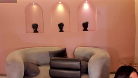 MARIA HERRERA  online show from December 22, 7:50 pm