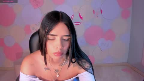 Snapshot of mariaherrera_ chatting on December 29, 11:50 pm MARIA HERRERA online show from December 29, 11:50 pm
