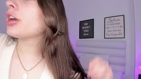 Snapshot of mariam_scott18 chatting on January 6, 5:59 pm Mariam online show from January 6, 5:59 pm