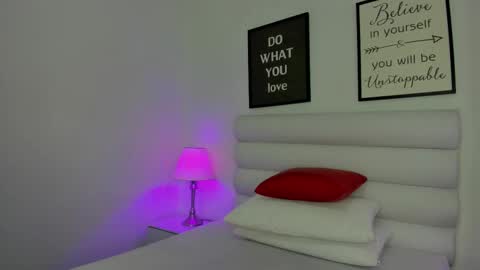 Snapshot of mariam_scott18 chatting on March 8, 7:18 pm Mariam online show from March 8, 7:18 pm