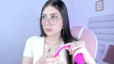 Snapshot of mariam_scott18 chatting on January 13, 5:23 am Mariam online show from January 13, 5:23 am