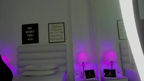 Snapshot of mariam_scott18 chatting on January 21, 7:28 pm Mariam online show from January 21, 7:28 pm