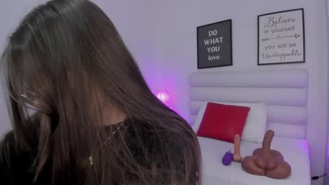 Snapshot of mariam_scott18 chatting on January 24, 7:18 pm Mariam online show from January 24, 7:18 pm