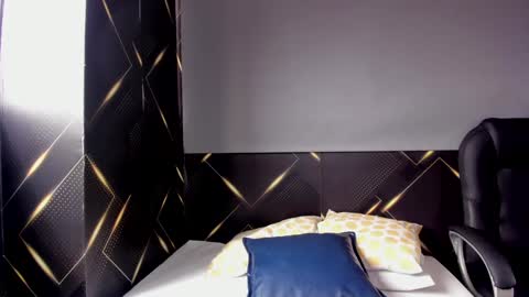 Snapshot of mariam_scott18 chatting on December 19, 7:07 pm Mariam online show from December 19, 7:07 pm