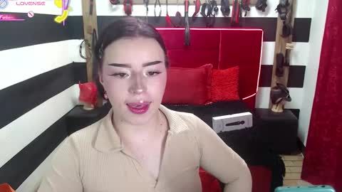 Snapshot of marian_ran_ chatting on September 22, 4:22 am Marian online show from September 22, 4:22 am