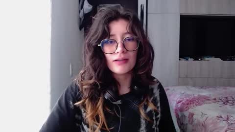 Snapshot of mariana124_ chatting on October 10, 4:12 pm Mariana online show from October 10, 4:12 pm