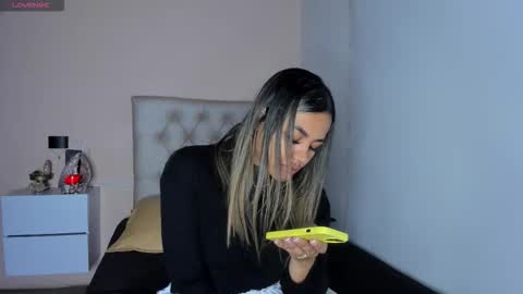 Mariana Roe online show from January 7, 12:36 am