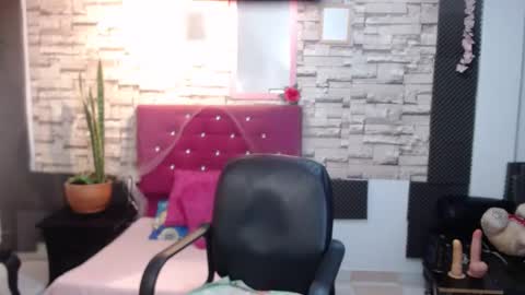 Snapshot of mariana_night chatting on December 30, 11:17 pm mariana_night online show from December 30, 11:17 pm