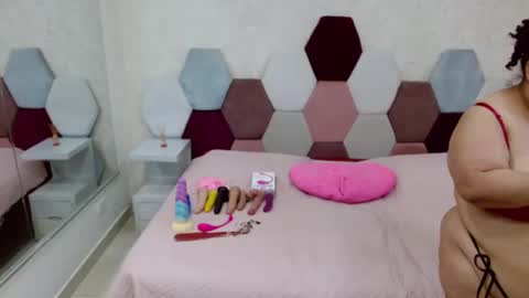 mariana online show from April 10, 6:25 pm