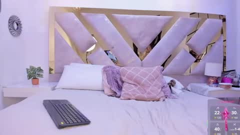 Snapshot of marianee_rousse chatting on September 24, 1:59 am Marianee Rousse online show from September 24, 1:59 am