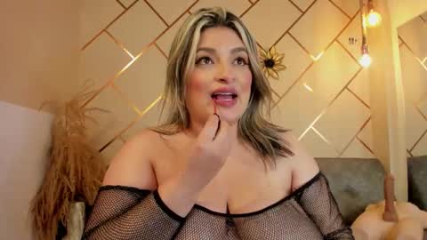 marianeporter online show from February 20, 6:26 am