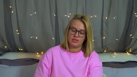 Maria online show from November 22, 6:54 pm