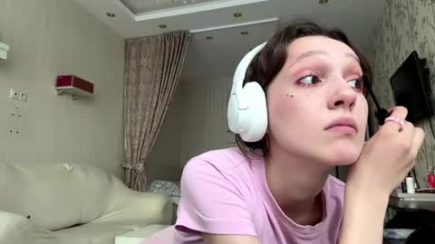 Jenny online show from July 27, 11:40 am