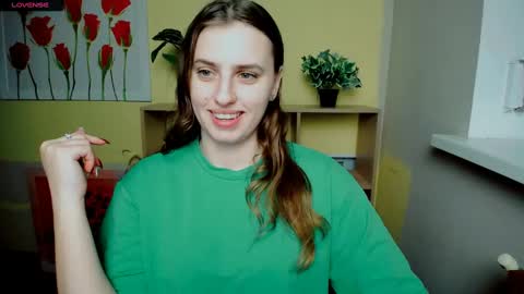 Snapshot of mariatess_ chatting on February 4, 9:17 am Mariia online show from February 4, 9:17 am
