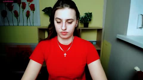 Snapshot of mariatess_ chatting on February 23, 11:15 am Mariia online show from February 23, 11:15 am