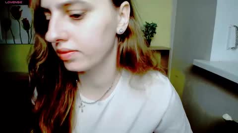 Snapshot of mariatess_ chatting on March 3, 3:15 pm Mariia online show from March 3, 3:15 pm
