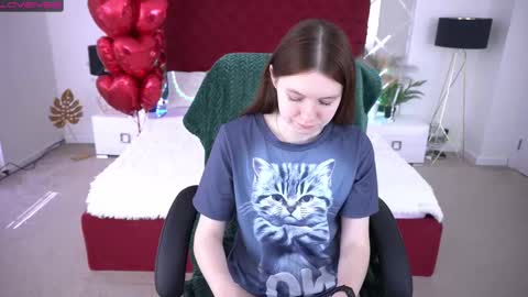 Snapshot of marich_ka chatting on February 21, 10:50 am MaRich Ka online show from February 21, 10:50 am