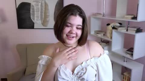 Snapshot of marie__anderson chatting on October 1, 2:22 pm Morana online show from October 1, 2:22 pm