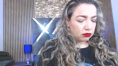 marie_hss online show from June 15, 7:25 pm