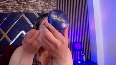 marie_hss online show from February 22, 8:15 pm