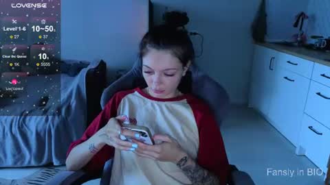 Maria  online show from July 20, 5:25 pm