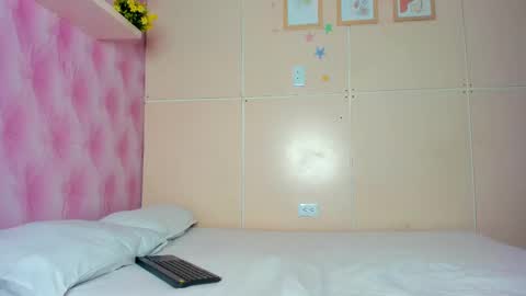 Snapshot of mariemyller chatting on January 18, 9:34 pm Marie online show from January 18, 9:34 pm