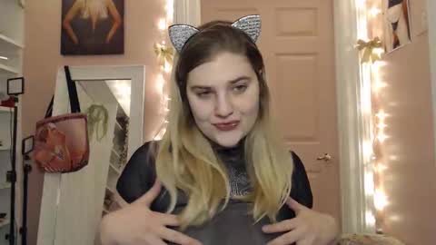 marigoldrue online show from January 7, 12:03 am