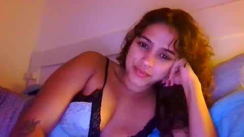 mariguimajf online show from September 24, 2:32 am