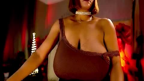 Nikita - Scroll down and read my bio please. New Pictures in Bio online show from September 13, 7:05 am