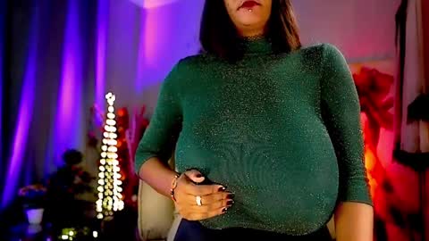 Nikita - Scroll down and read my bio please. New Pictures in Bio online show from February 8, 6:43 am