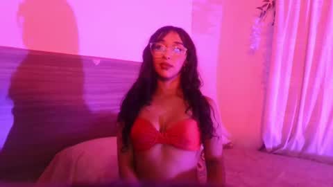 Luna Dulk online show from July 21, 8:48 am