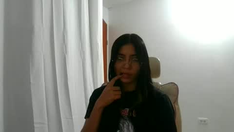 marilove40925 online show from November 21, 4:36 am