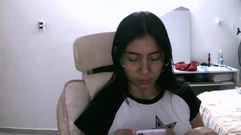 marilove40925 online show from November 6, 3:45 am