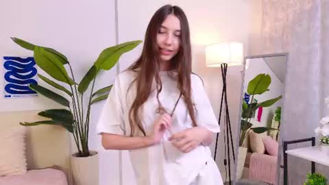 Naomi online show from June 29, 4:08 am