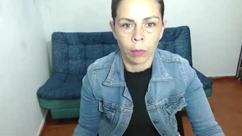 Snapshot of marilyn_xxxx chatting on October 12, 10:23 pm Marilyn online show from October 12, 10:23 pm