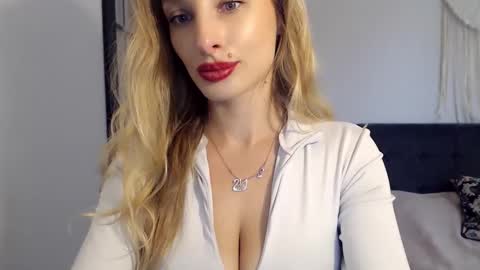 Snapshot of marilyndevilish chatting on February 11, 4:02 pm MarilynDevilish online show from February 11, 4:02 pm