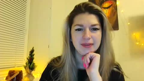 marina_xi online show from December 28, 5:44 am