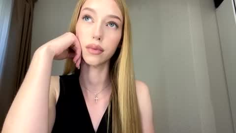Amelia online show from July 28, 12:48 pm