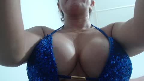 Snapshot of mariska_69 chatting on February 15, 6:44 am mariska_69 online show from February 15, 6:44 am