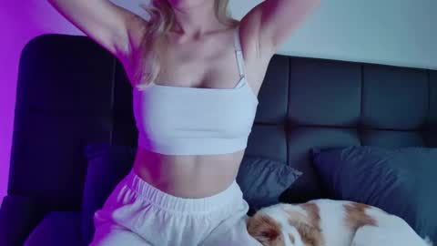 mariwell online show from June 7, 4:47 pm