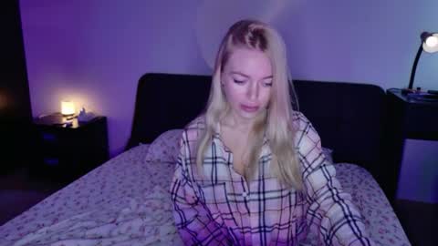 mariwell online show from July 15, 2:38 am