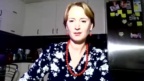 MarizaFouset online show from July 28, 8:45 pm