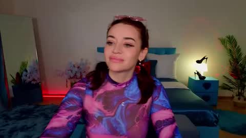 MarlaDewis online show from April 16, 5:56 pm