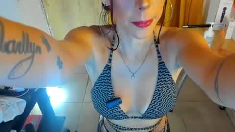 marynmartinez online show from June 7, 7:15 am