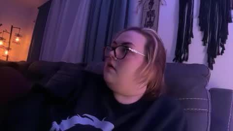 maroon_moon online show from November 27, 1:08 am