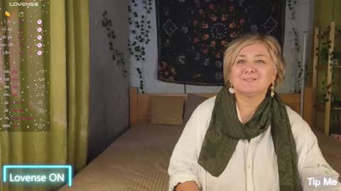 Snapshot of marta_wils chatting on October 16, 4:59 am marta_wils online show from October 16, 4:59 am