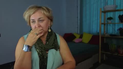 Snapshot of marta_wils chatting on September 25, 8:57 am marta_wils online show from September 25, 8:57 am