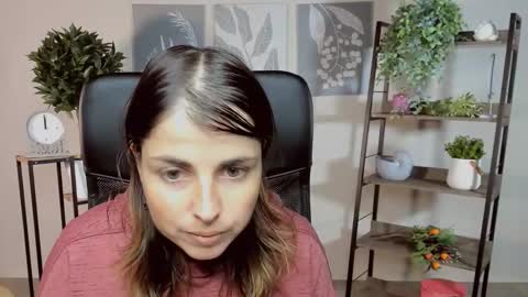 Snapshot of martaedams chatting on October 14, 6:38 am martaedams online show from October 14, 6:38 am